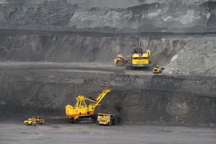 Числа недели: меньше угля из-за геополитики, меньше доноров из-за кризиса