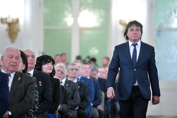 Замглавы клиники Мешалкина остался под арестом Замглавы клиники Мешалкина остался под арестом