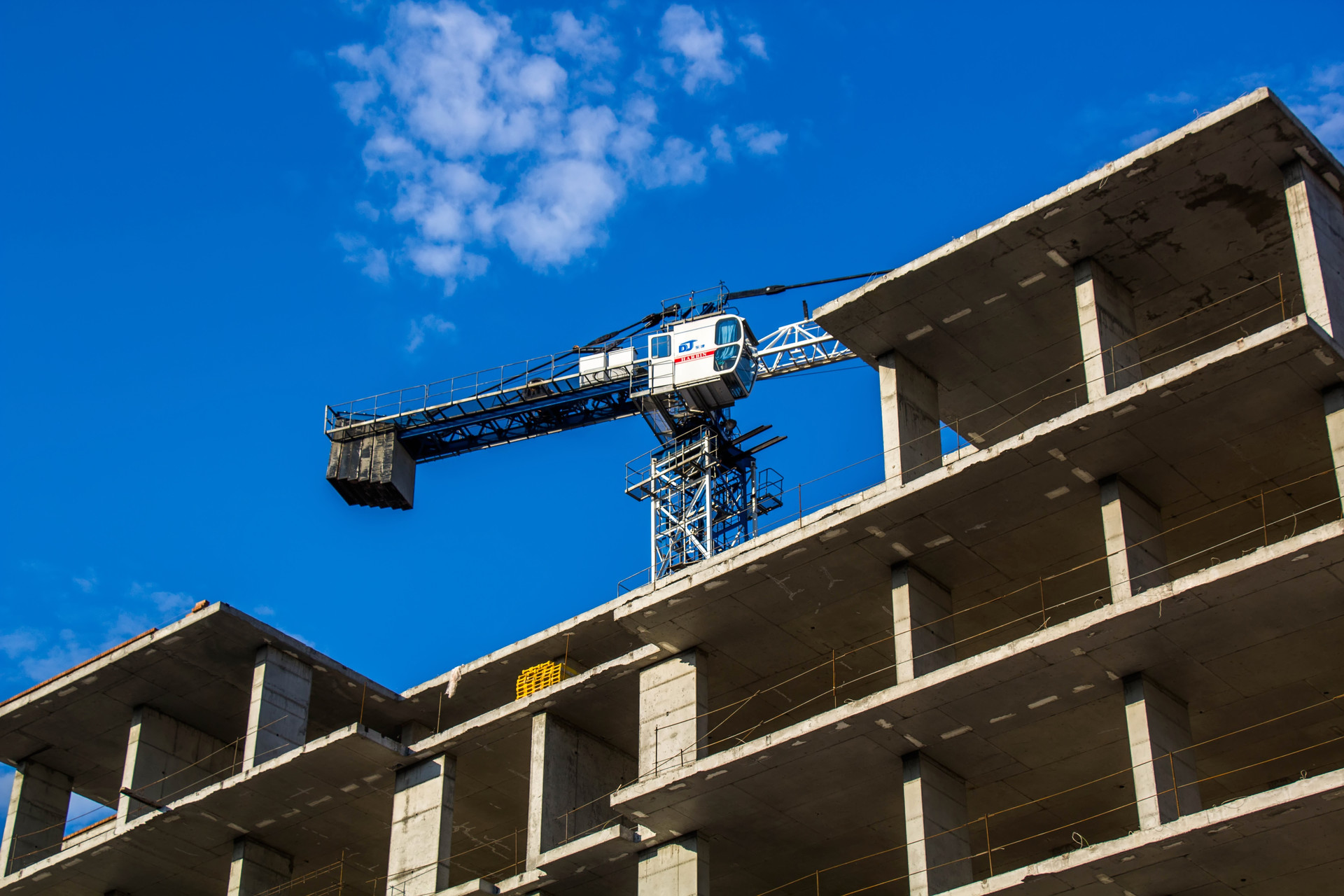 Власти Новосибирска подвели строительные итоги за шесть месяцев 2016 года