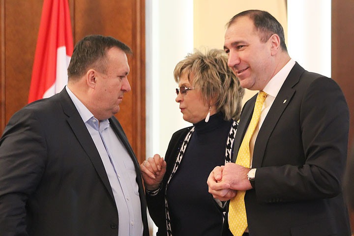 Боярскому пытаются продлить карьеру чиновника Боярскому пытаются продлить карьеру чиновника