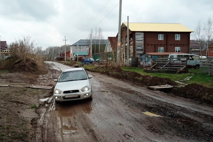 Есть улицы и похуже. Но жителям улицы Чемпионской в Новосибирске от этого не легче Есть улицы и похуже. Но жителям улицы Чемпионской в Новосибирске от этого не легче