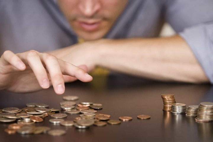 Зарплата падает в Омской области Зарплата падает в Омской области