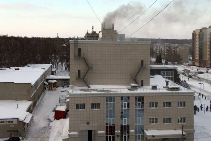 Загорелся отремонтированный за 500 млн бердский ДК «Родина» Загорелся отремонтированный за 500 млн бердский ДК «Родина»