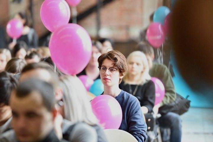 Женщинам из Сибири расскажут о выстраивании границ и работе с тревожностью на карантине Женщинам из Сибири расскажут о выстраивании границ и работе с тревожностью на карантине