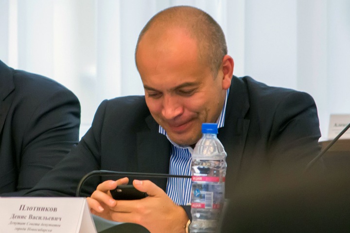 «ЕР» выставила против самовыдвиженца в горсовет Новосибирска его помощника «ЕР» выставила против самовыдвиженца в горсовет Новосибирска его помощника