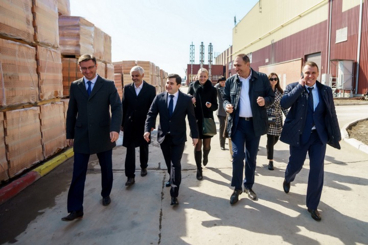 Замминистра строительства РФ анонсировал новацию правительства: «Вложившиеся в модернизацию строители получат господдержку» Замминистра строительства РФ анонсировал новацию правительства: «Вложившиеся в модернизацию строители получат господдержку»