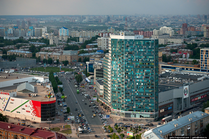 Три города Сибири попали в число наиболее обеспеченных торговыми площадями в Европе 