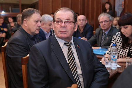 «ЕР» не дала Терешкову место в заксобрании Новосибирской области