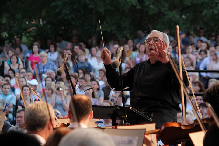 Запрещенный Кехманом Шостакович прозвучал в День памяти и скорби в Новосибирске Запрещенный Кехманом Шостакович прозвучал в День памяти и скорби в Новосибирске