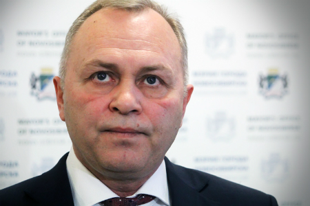 Владимир Знатков рассказал о своей семье, квартире и ненормативной лексике Владимир Знатков рассказал о своей семье, квартире и ненормативной лексике