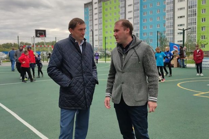 Иск подали к семье депутата новосибирского заксобрания из-за самовольной застройки Иск подали к семье депутата новосибирского заксобрания из-за самовольной застройки