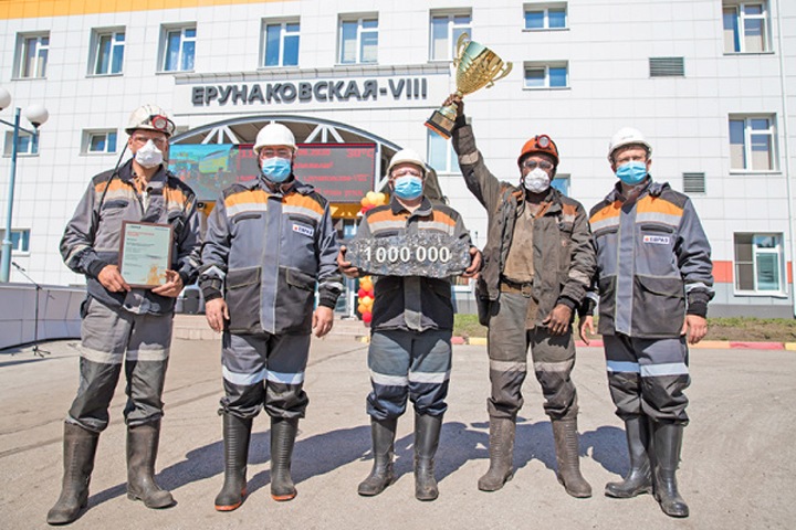 СМИ сообщили о смерти одного из пострадавших при аварии на кузбасской шахте СМИ сообщили о смерти одного из пострадавших при аварии на кузбасской шахте