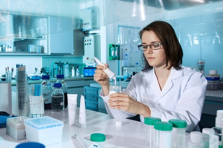 Разработка косметики под заказ как актуальный тренд