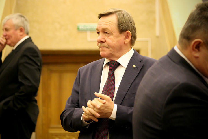 Главы фракций новосибирского заксобрания: снижение уровня жизни повлияло на явку