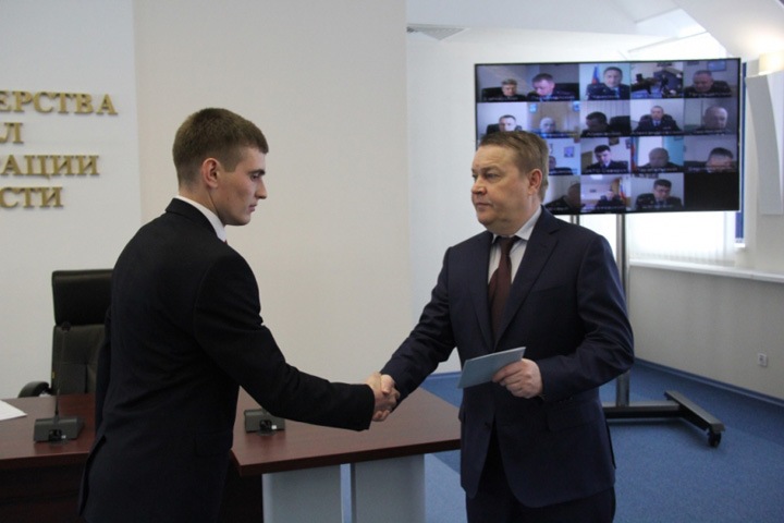 Условное попросили для экс-главы томской полиции за взятки в 2 млн