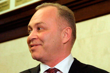 Суд отменил регистрацию Знаткова кандидатом в мэры Новосибирска от «Единой России» Суд отменил регистрацию Знаткова кандидатом в мэры Новосибирска от «Единой России»