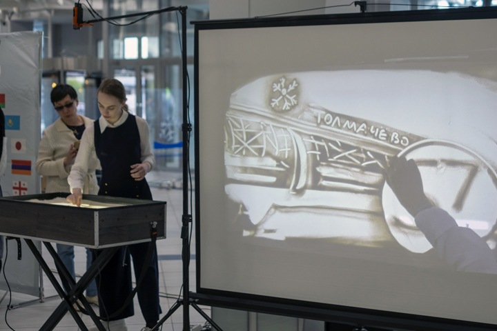 Новосибирский губернатор пообещал рейсы в каждый город России с аэропортом