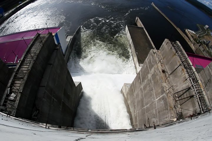 «Коммерсантъ»: Сибиряки в 2016 году доплатят гидроэнергетикам около 5 млрд рублей