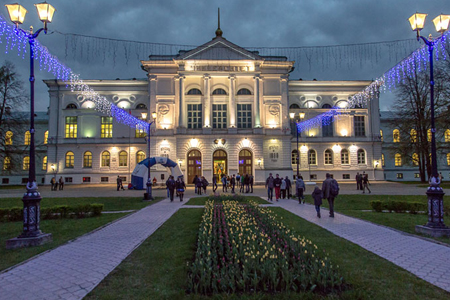 Мэр Томска призвал сделать ТГУ символом новых российских купюр Мэр Томска призвал сделать ТГУ символом новых российских купюр