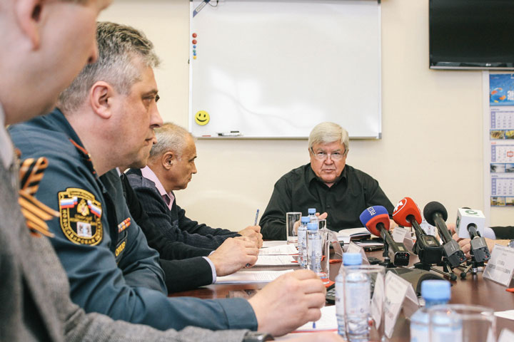 Рогожкин: Всевышнего, наверное, надо просить, чтобы минимизировал ситуацию с паводком Рогожкин: Всевышнего, наверное, надо просить, чтобы минимизировал ситуацию с паводком