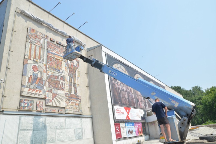 Зураб Церетели вступился за новосибирский памятник соцреализма Зураб Церетели вступился за новосибирский памятник соцреализма