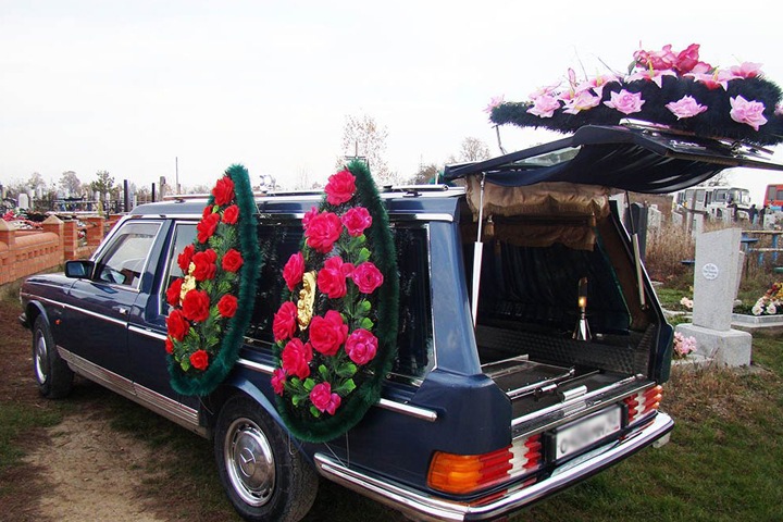 Красноярских дорожников объединили с ритуальщиками Красноярских дорожников объединили с ритуальщиками