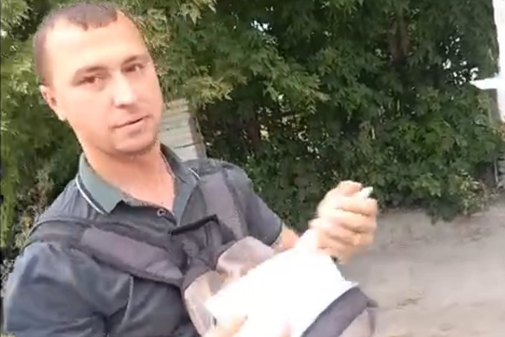 Помощника кандидата от «ЕР» в новосибирское заксобрание обвинили в нападении на администратора местного паблика Помощника кандидата от «ЕР» в новосибирское заксобрание обвинили в нападении на администратора местного паблика