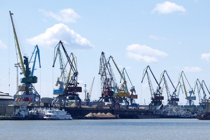 Директор омского речного порта попал под уголовное преследование Директор омского речного порта попал под уголовное преследование