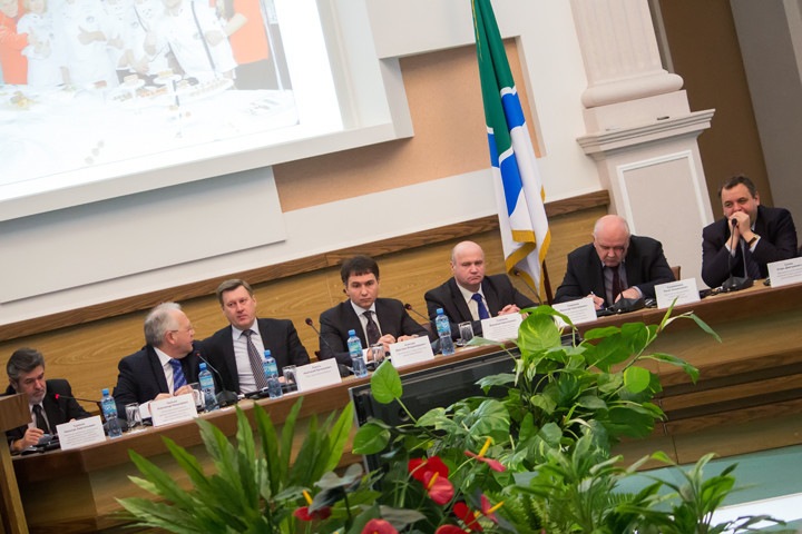 Горсовет Новосибирска рассмотрит расширение числа «списочников»