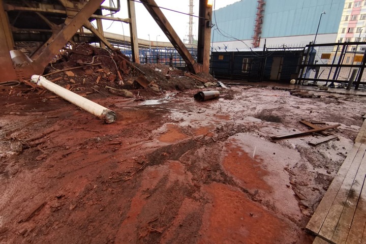 Разлив отходов произошел на предприятии «Норникеля»