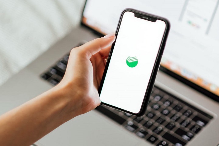 Сбер прекратил все переводы в валюте за границу Сбер прекратил все переводы в валюте за границу