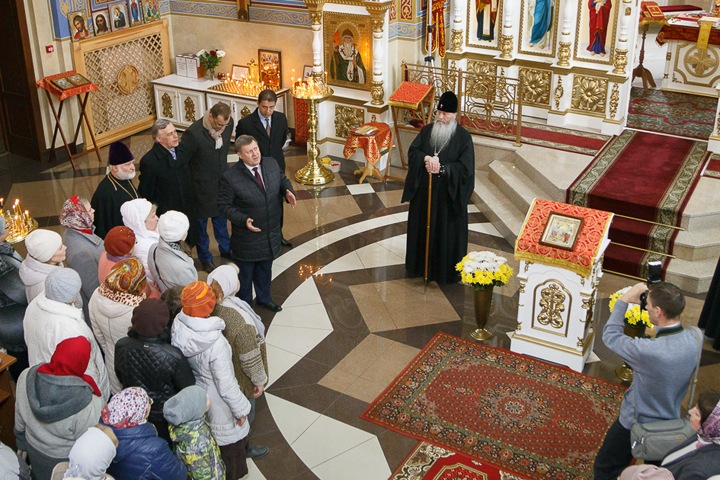 Локоть подписал соглашение с митрополитом о воспитании молодежи