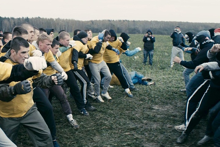 Новосибирский суд закрыл заседание по делу о смерти красноярского футбольного фаната