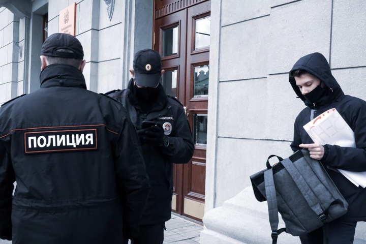 Как единороссы в Госдуме ограничили права россиян: от митингов до соцсетей