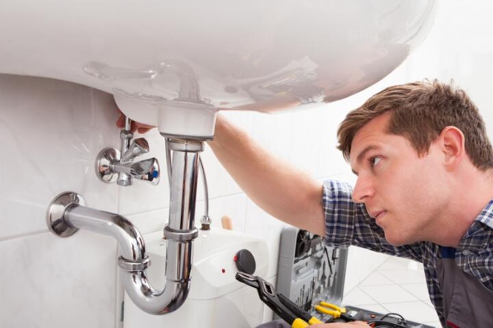 Вызов сантехника: советы и правила выбора Вызов сантехника: советы и правила выбора