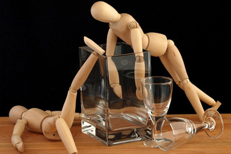 Спиртоторговцы-отравители из Красного Великана предстанут перед судом 