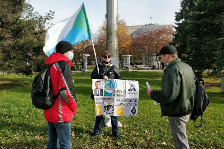 Новосибирскую активистку оштрафовали на 300 тыс. рублей за «кормление голубей»