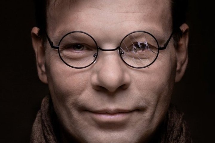 Звездным диктатором на «Тотальном диктанте» в Новосибирске станет Бочарик