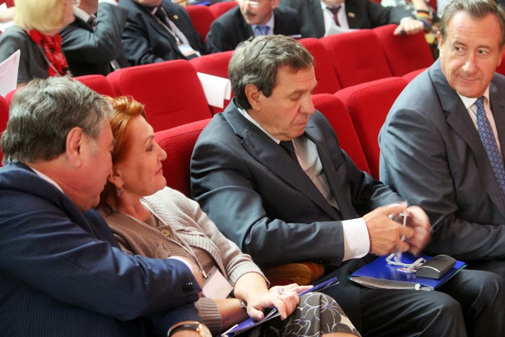 «Ещё будете с ностальгией вспоминать о правлении Городецкого»: новосибирские политики о кадровых рокировках «Ещё будете с ностальгией вспоминать о правлении Городецкого»: новосибирские политики о кадровых рокировках