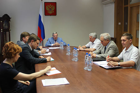 Полпред Толоконский: «Неопределенностей в сроках работ в Каинской заимке быть не должно» 