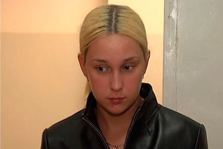 Автор SMS «Зая, я убила мента» вышла на свободу