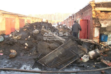 Мужчина получил сильные ожоги при взрыве баллона в гараже под Новосибирском (фото) Мужчина получил сильные ожоги при взрыве баллона в гараже под Новосибирском (фото)