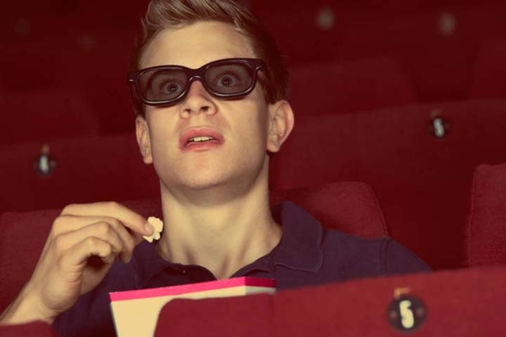 Травников разрешил открыть кинотеатры Травников разрешил открыть кинотеатры