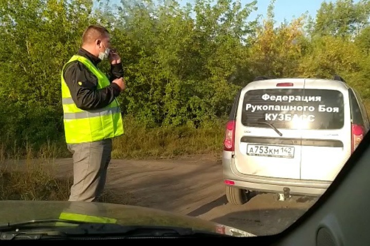 ЧОП штурмует лагерь протестующих против угледобычи в Кузбассе ЧОП штурмует лагерь протестующих против угледобычи в Кузбассе