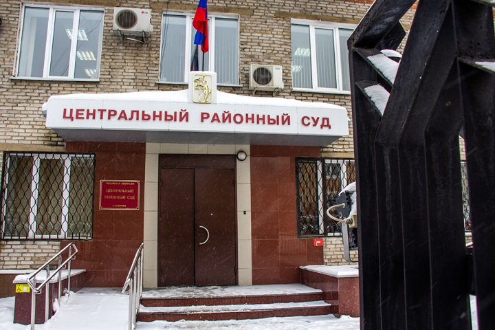 Гражданские жена и теща экс-главы кемеровского СК Калинкина не сказали суду, откуда у них BMW