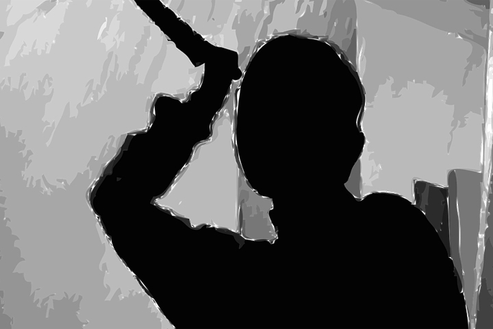 Девушка наняла киллера для избивавшего мать отчима в Новокузнекце Девушка наняла киллера для избивавшего мать отчима в Новокузнекце