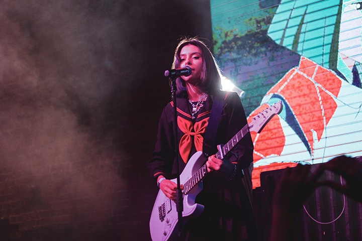 Полиция и ОМОН пришли на концерт Доры в Чите Полиция и ОМОН пришли на концерт Доры в Чите