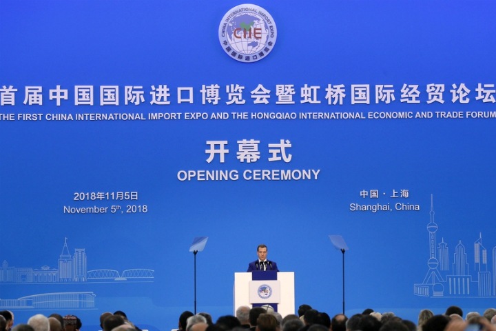 Медведев прокомментировал вывоз сибирского леса в Китай