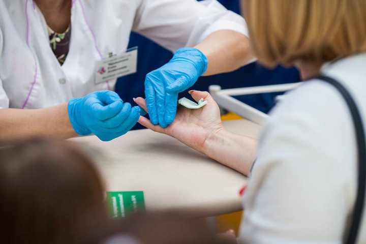 Экспресс-тесты на ВИЧ проведут в вузах и ТЦ Новосибирска Экспресс-тесты на ВИЧ проведут в вузах и ТЦ Новосибирска