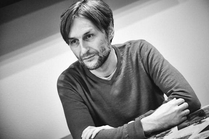 Композитор Александр Маноцков: «Современная академическая музыка — это хлеб, а не вишенка на вершине пирамиды Маслоу» Композитор Александр Маноцков: «Современная академическая музыка — это хлеб, а не вишенка на вершине пирамиды Маслоу»